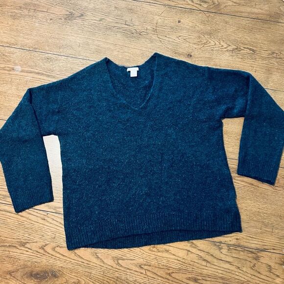 H&M Women's Cropped Wool Blend V-Neck Sweater in Navy Blue Size Small - Picture 1 of 8